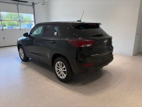 New 2026 Chevrolet TrailBlazer LS w/ LS Convenience Package FWD image 4