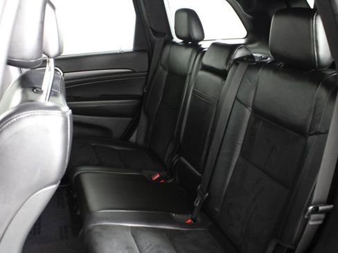 Used 2018 Jeep Grand Cherokee Laredo image 21