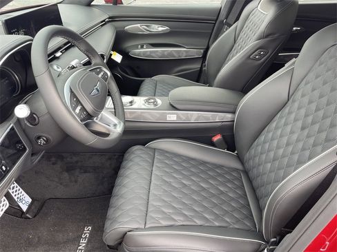 Used 2024 Genesis GV70 3.5T Sport w/ Sport Advanced Package image 12