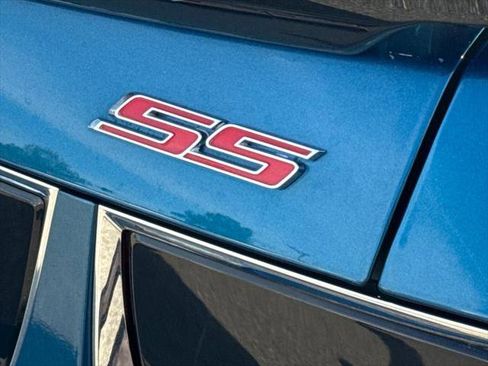 Used 2010 Chevrolet Camaro SS w/ RS Package RWD image 7
