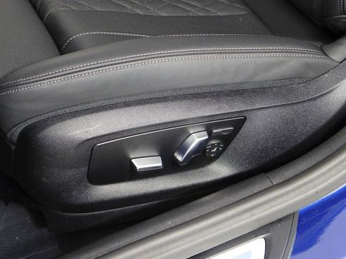 Certified 2023 BMW 530e w/ Convenience Package image 23