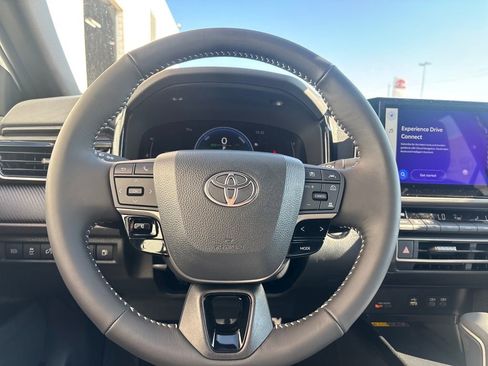 New 2026 Toyota Camry SE image 19