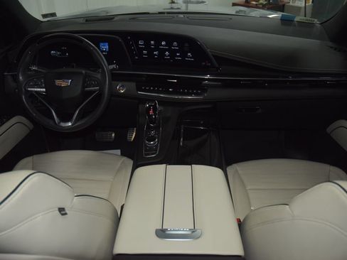 Used 2023 Cadillac Escalade Sport w/ LPO, ONYX Package AWD/4WD image 33