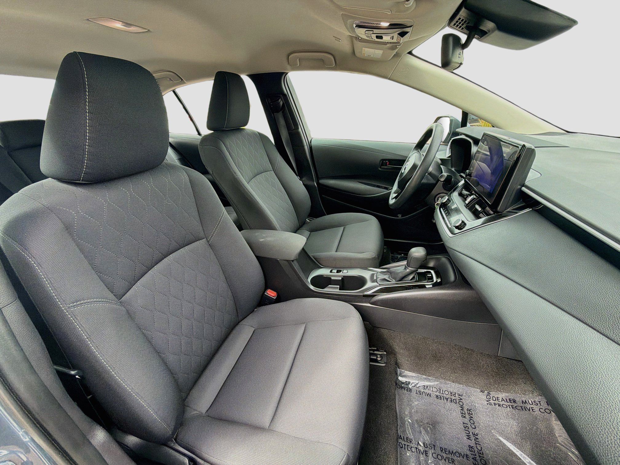 Used 2026 Toyota Corolla LE FWD image 31