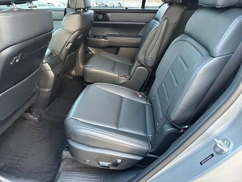 Used 2025 Hyundai Santa Fe Calligraphy w/ Tow & Go Package image 16