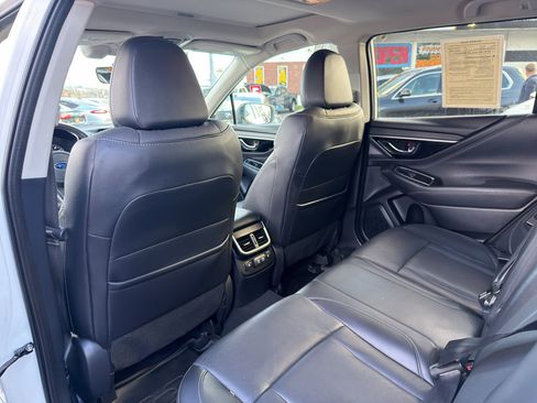 Used 2021 Subaru Outback Limited image 15