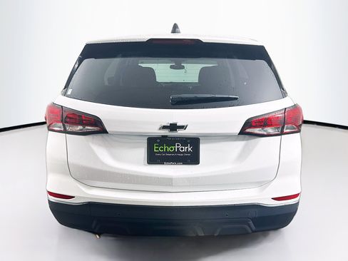 Used 2024 Chevrolet Equinox LS w/ LS Convenience Package image 7