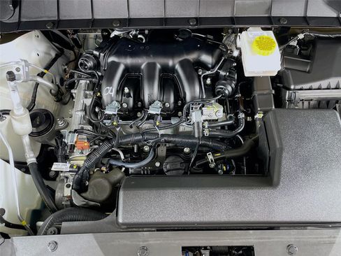 Used 2025 Nissan Pathfinder SL AWD/4WD image 34