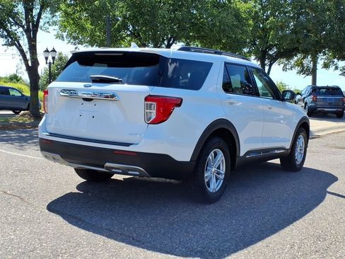Certified 2023 Ford Explorer XLT w/ Equipment Group 202A AWD/4WD image 5