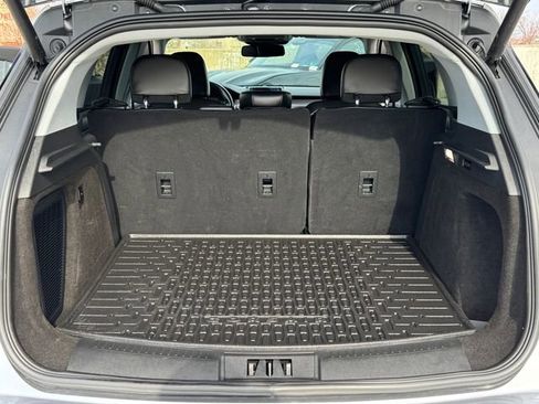 Used 2022 Lincoln Corsair Standard w/ Premium Package image 18