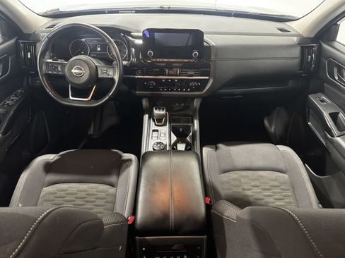 Used 2025 Nissan Pathfinder SV AWD/4WD image 30