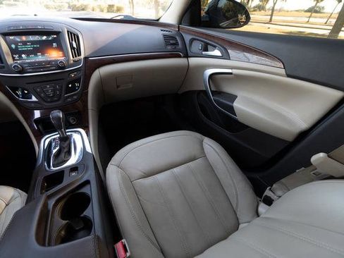 Used 2017 Buick Regal Premium w/ Driver Confidence Package #1 image 14