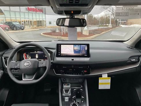 New 2026 Nissan Rogue Platinum w/ Platinum Premium Package image 16