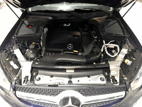 Used 2020 Mercedes-Benz GLC 300 4MATIC Coupe image 9