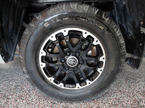 Used 2024 Toyota Tundra SR5 w/ TRD Off-Road Package AWD/4WD image 28