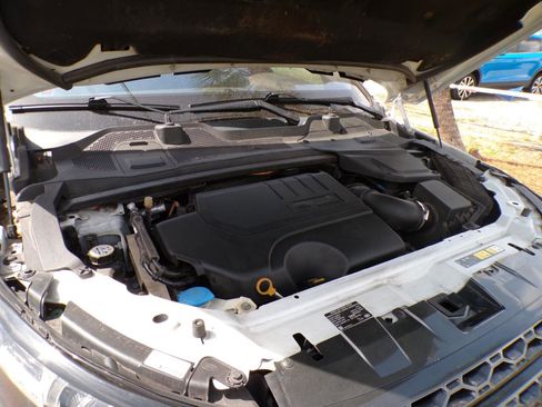 Used 2019 Land Rover Discovery Sport image 10