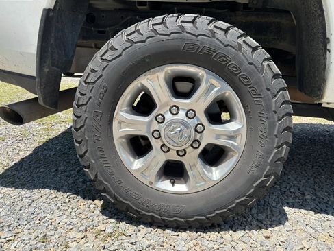 Used 2021 RAM 2500 Big Horn w/ Level 1 Equipment Group AWD/4WD image 7