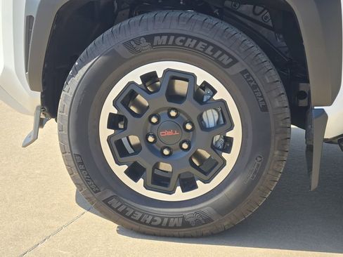 Used 2025 Toyota 4Runner TRD Off-Road AWD/4WD image 27