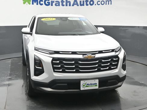 Used 2025 Chevrolet Equinox LT AWD/4WD image 5