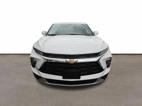 Used 2025 Chevrolet Blazer LT AWD/4WD image 8