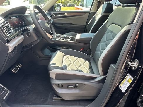 New 2026 Volkswagen Atlas Peak Edition AWD/4WD image 9