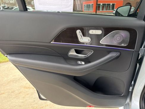 Certified 2025 Mercedes-Benz GLS 450 4MATIC image 18