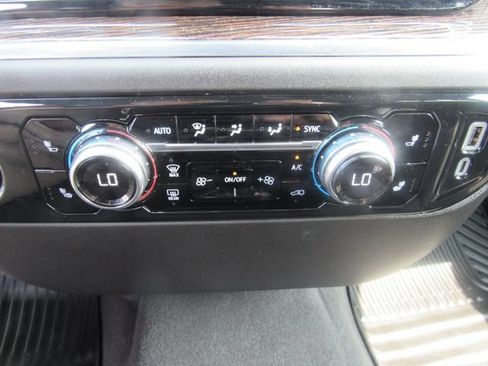 Used 2024 GMC Sierra 1500 Elevation AWD/4WD image 16