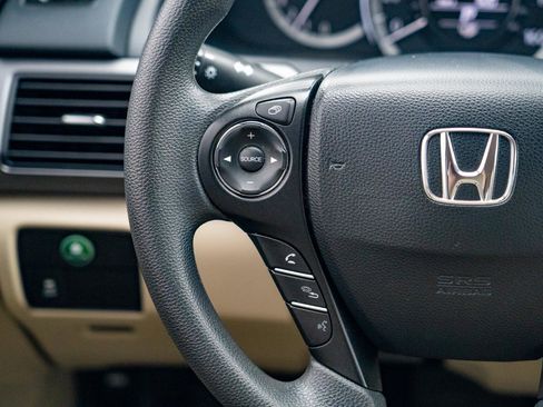 Used 2014 Honda Accord LX image 19