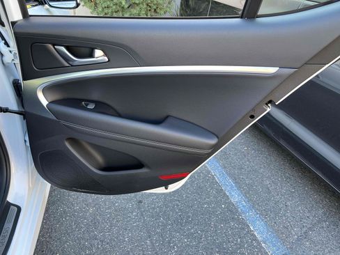 Used 2026 Genesis G70 2.5T RWD image 83