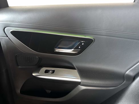 Certified 2025 Mercedes-Benz GLC 300 4MATIC image 14