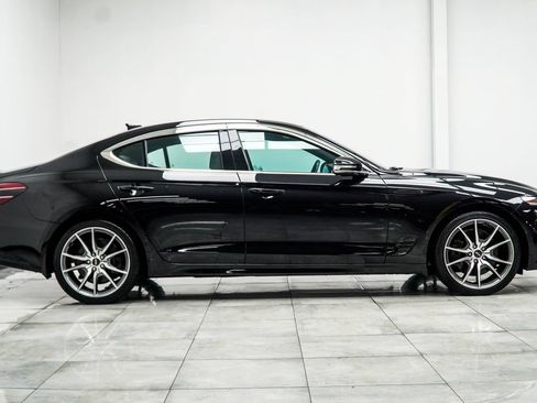 Used 2023 Genesis G70 3.3T RWD image 7