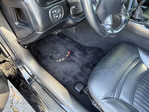 Used 2002 Chevrolet Corvette Convertible w/ Preferred Equipment Group2 image 26