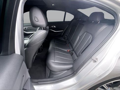 Used 2021 BMW 330i Sedan w/ Convenience Package RWD image 21