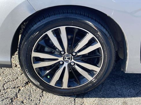 Used 2019 Honda Fit EX image 9