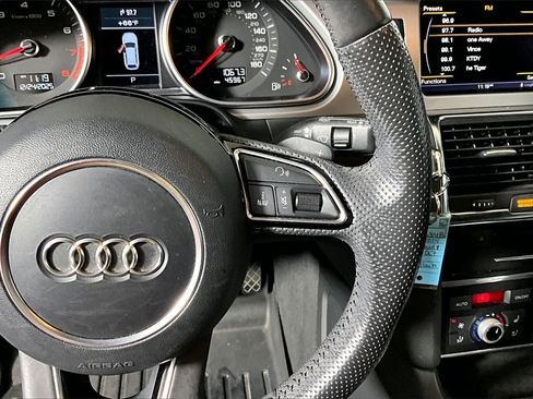 Used 2014 Audi Q7 3.0T S line Prestige w/ S Line Package image 15