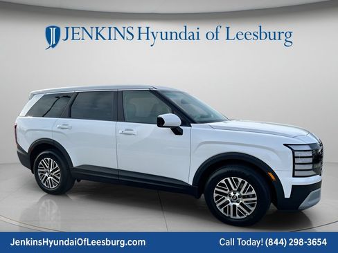 New 2026 Hyundai Palisade SE FWD image 2