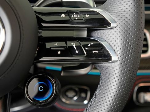 Certified 2026 Mercedes-Benz GLE 53 AMG 4MATIC image 18