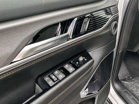 New 2026 Jeep Grand Wagoneer L 4WD image 14