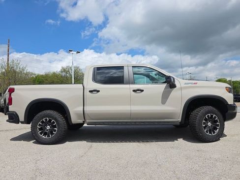 New 2026 Chevrolet Silverado 1500 ZR2 AWD/4WD image 18