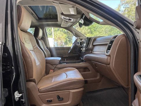 Used 2019 RAM 3500 Limited w/ Max Tow Package AWD/4WD image 36