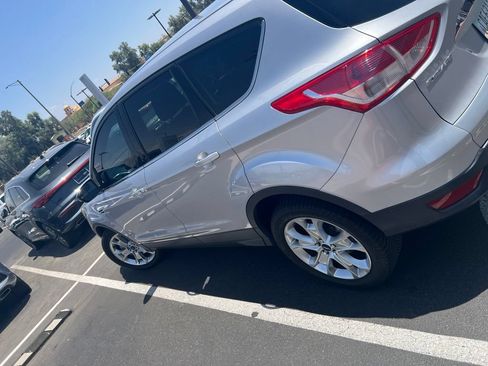 Used 2013 Ford Escape SEL w/ Class II Trailer Tow Pkg AWD/4WD image 4