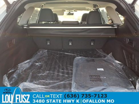 Certified 2025 Subaru Outback Limited image 28