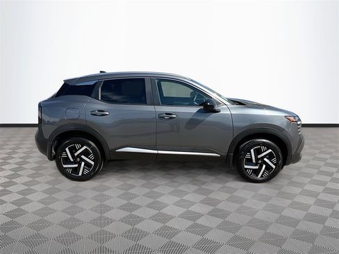 New 2026 Nissan Kicks SV image 8