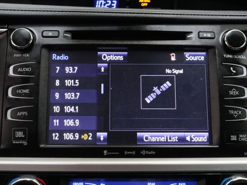 Used 2019 Toyota Highlander Limited FWD image 20