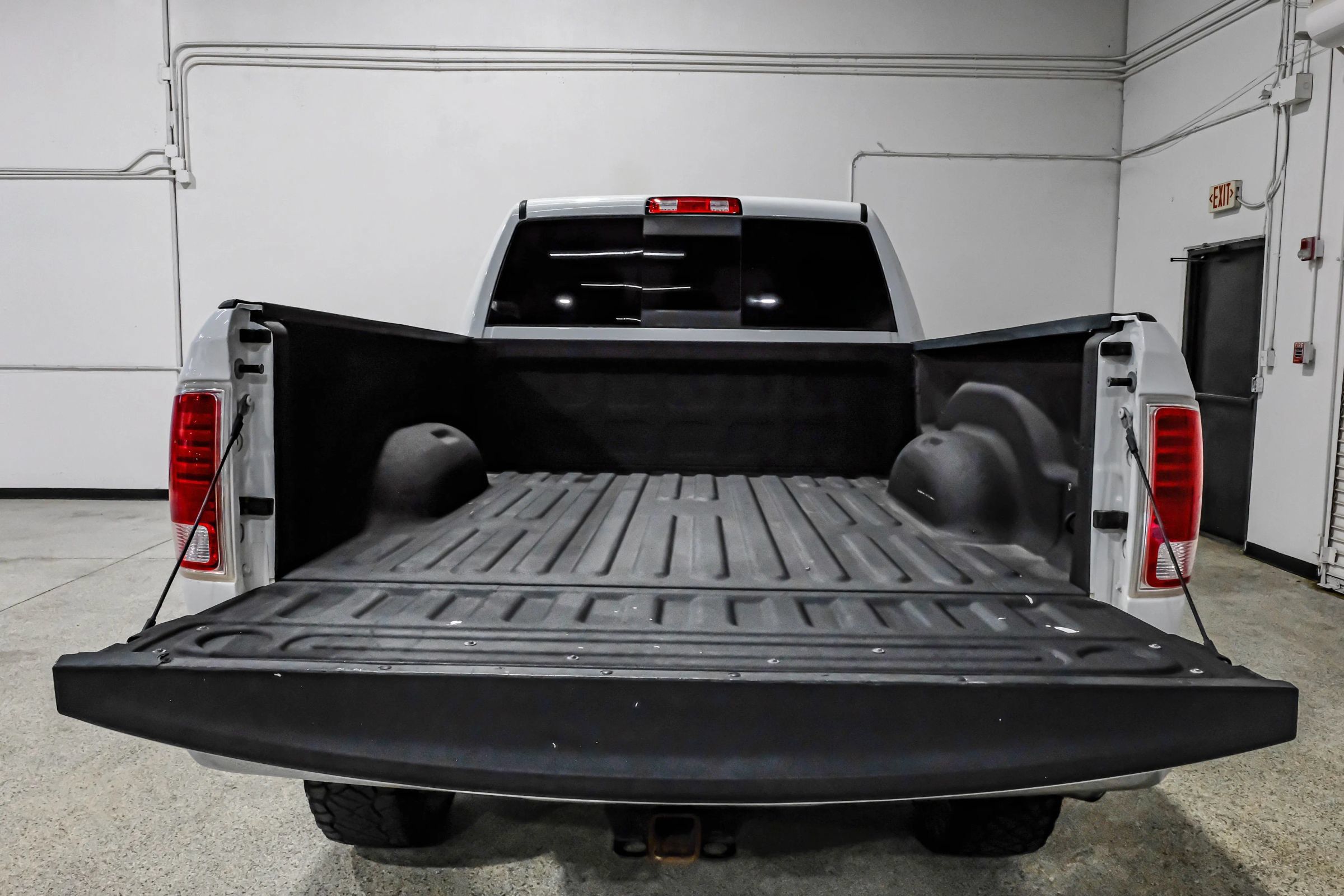 Used 2017 RAM 2500 Longhorn w/ Convenience Group AWD/4WD image 75