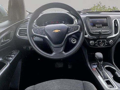 Used 2022 Chevrolet Equinox LT image 8