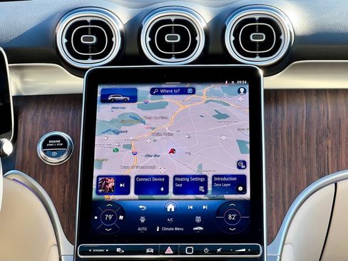 Certified 2026 Mercedes-Benz GLC 300 4MATIC image 18