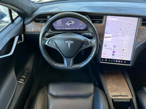 Used 2020 Tesla Model S Long Range AWD/4WD image 17