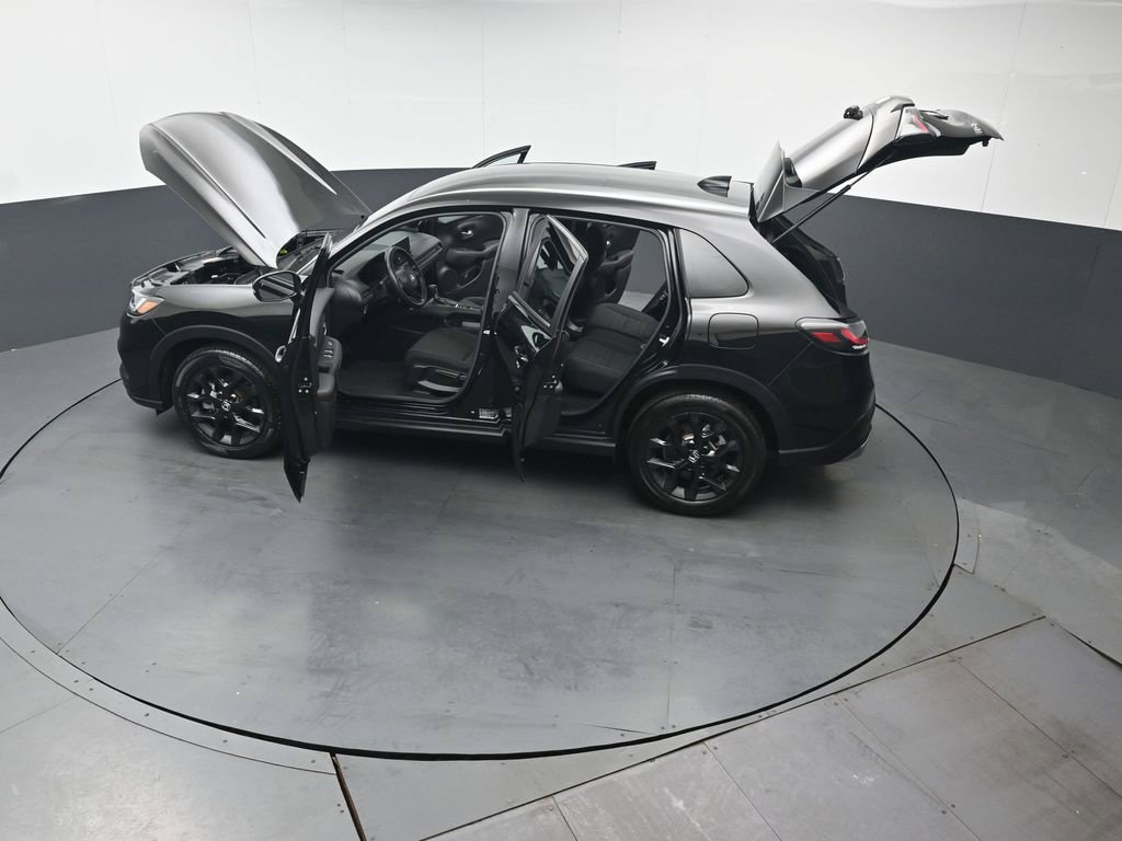 Used 2025 Honda HR-V Sport image 45
