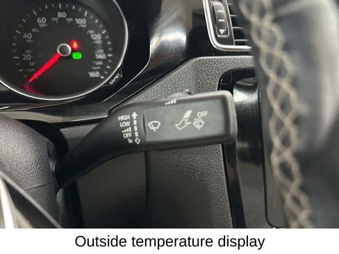 Used 2015 Volkswagen Jetta Sport FWD image 37